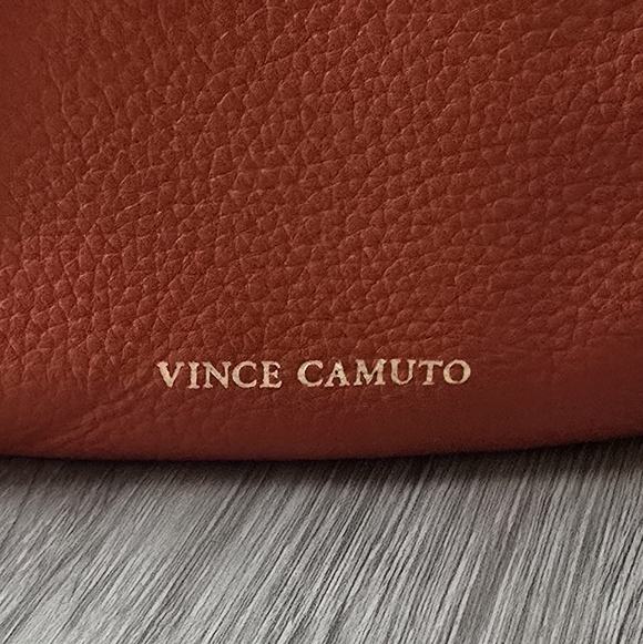 Vince Camuto Gally Crossbody bag Paprika Burnt Red Genuine Leather Gold Hardware - Picture 4 of 12